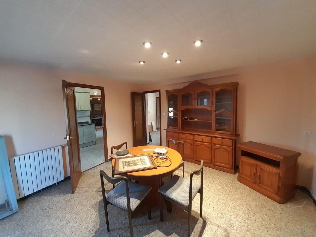 Villa for Sale in Benissanet