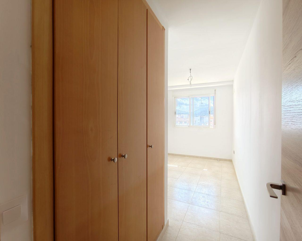 Apartment for Sale in Oliva