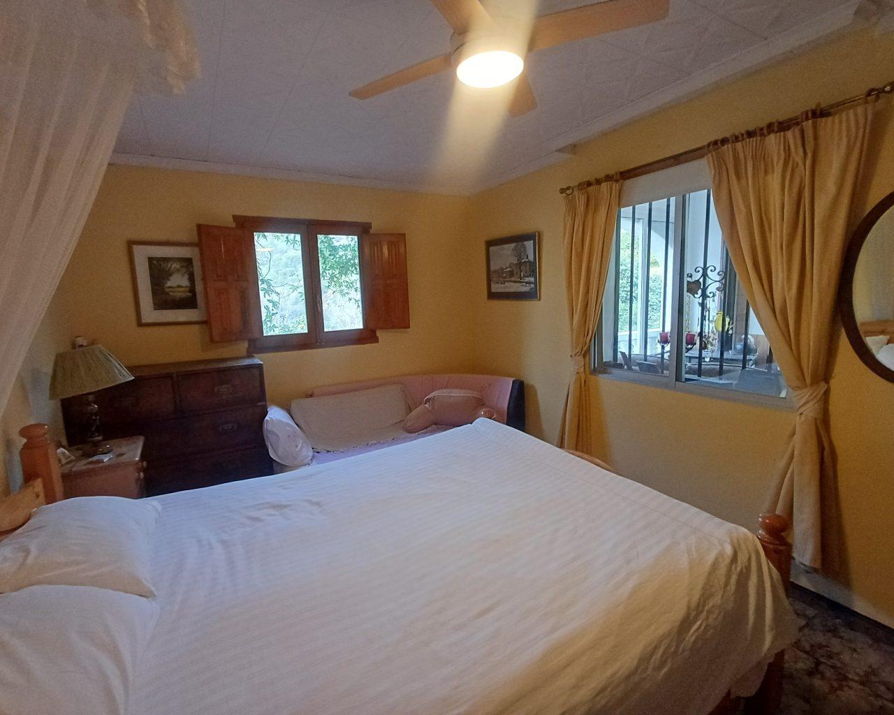 Villa for Sale in Villalonga