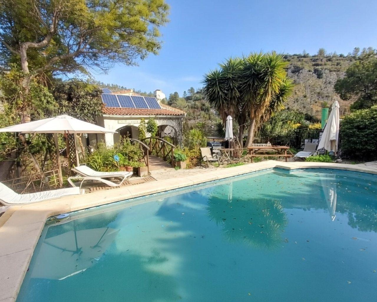 Villa for Sale in Villalonga