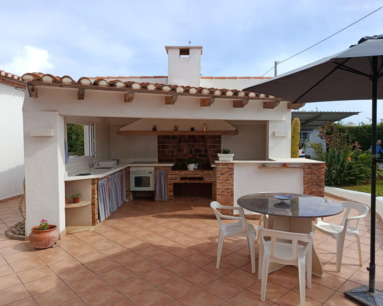 Villa for Sale in Oliva