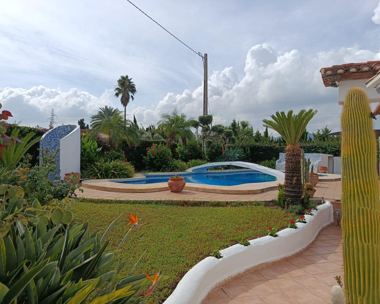 Villa for Sale in Oliva