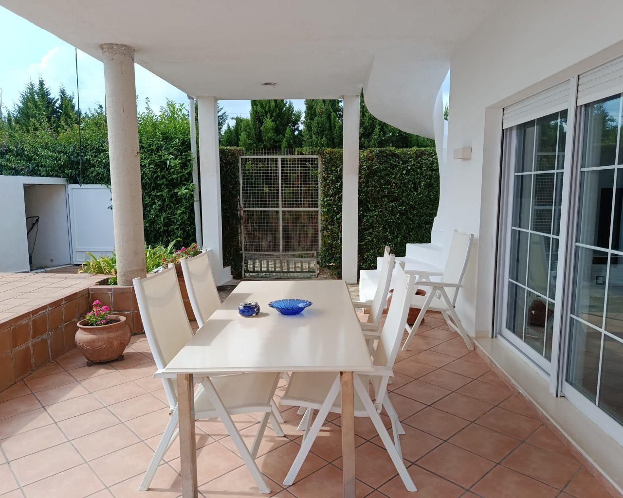 Villa for Sale in Oliva