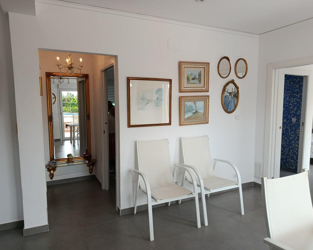 Villa for Sale in Oliva