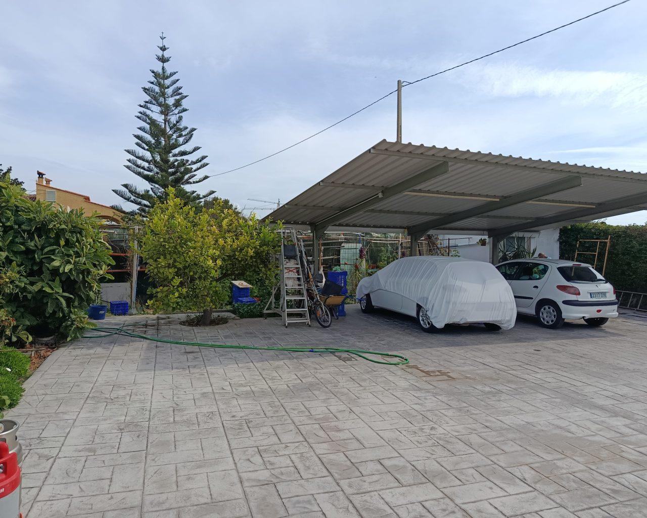 Villa for Sale in Oliva