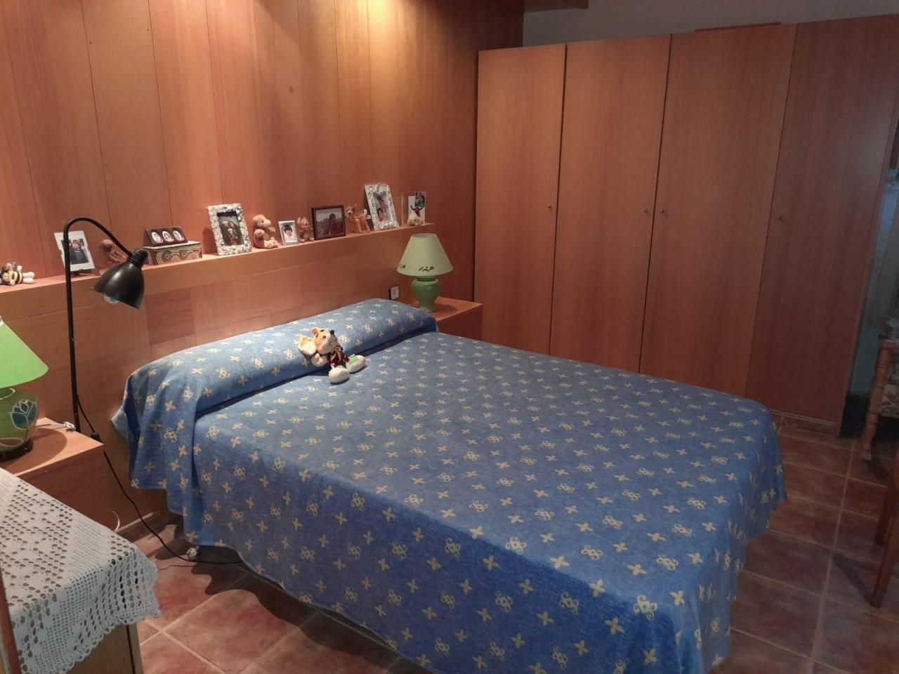 Villa for Sale in Flix