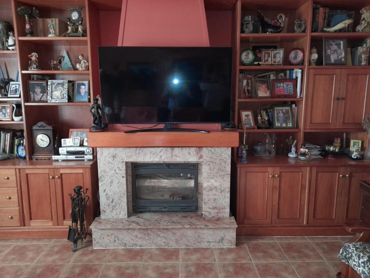 Villa for Sale in Flix