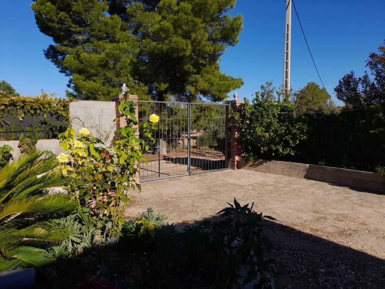 Villa for Sale in Flix