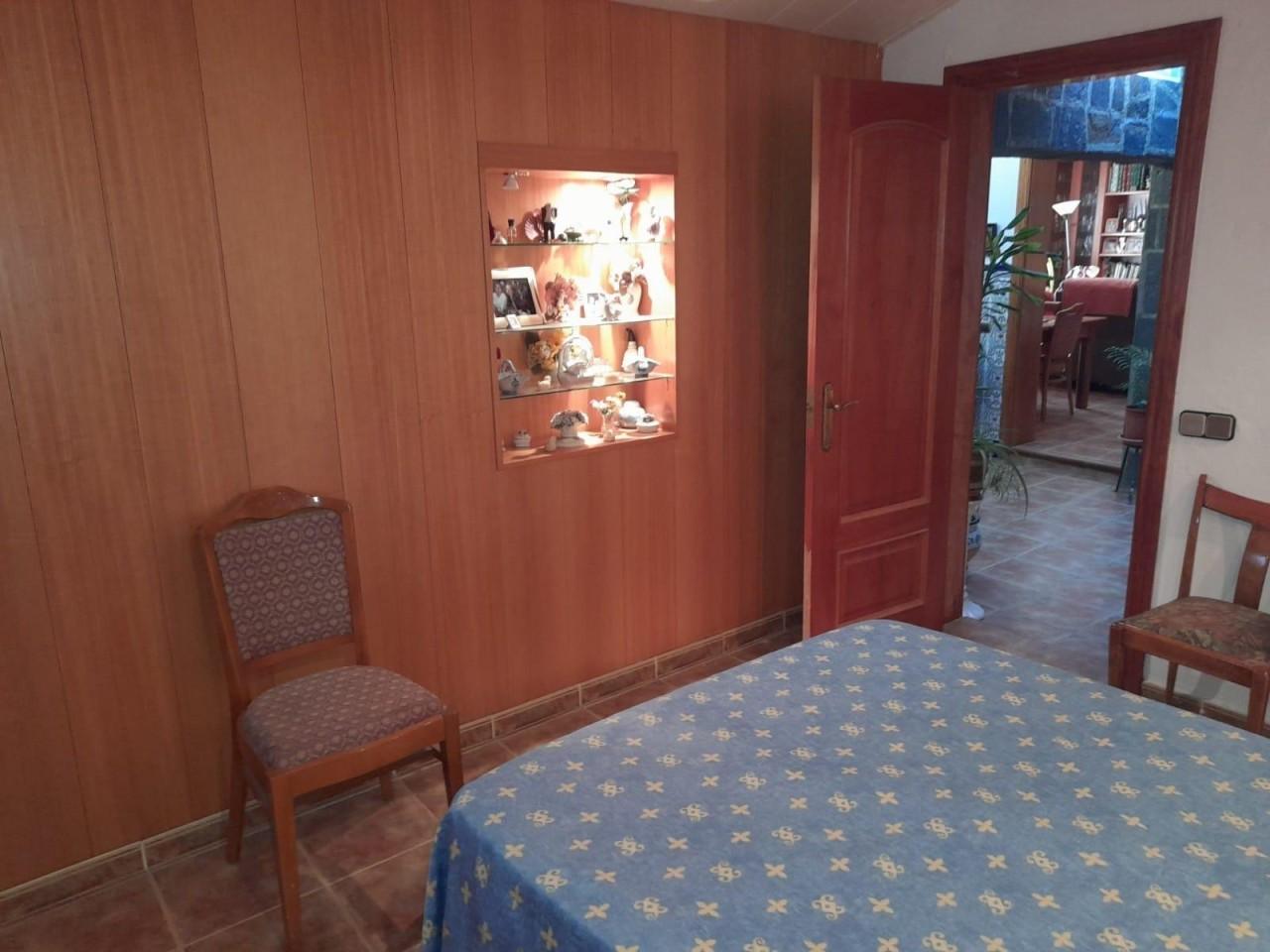 Villa for Sale in Flix