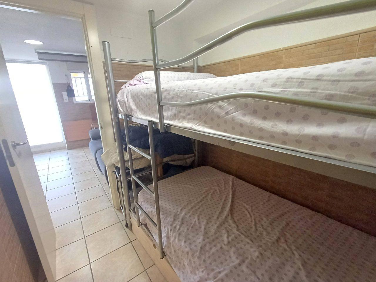 Apartment for Rent in Oliva
