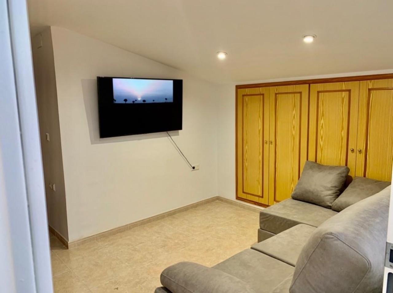 Apartment for Rent in Oliva