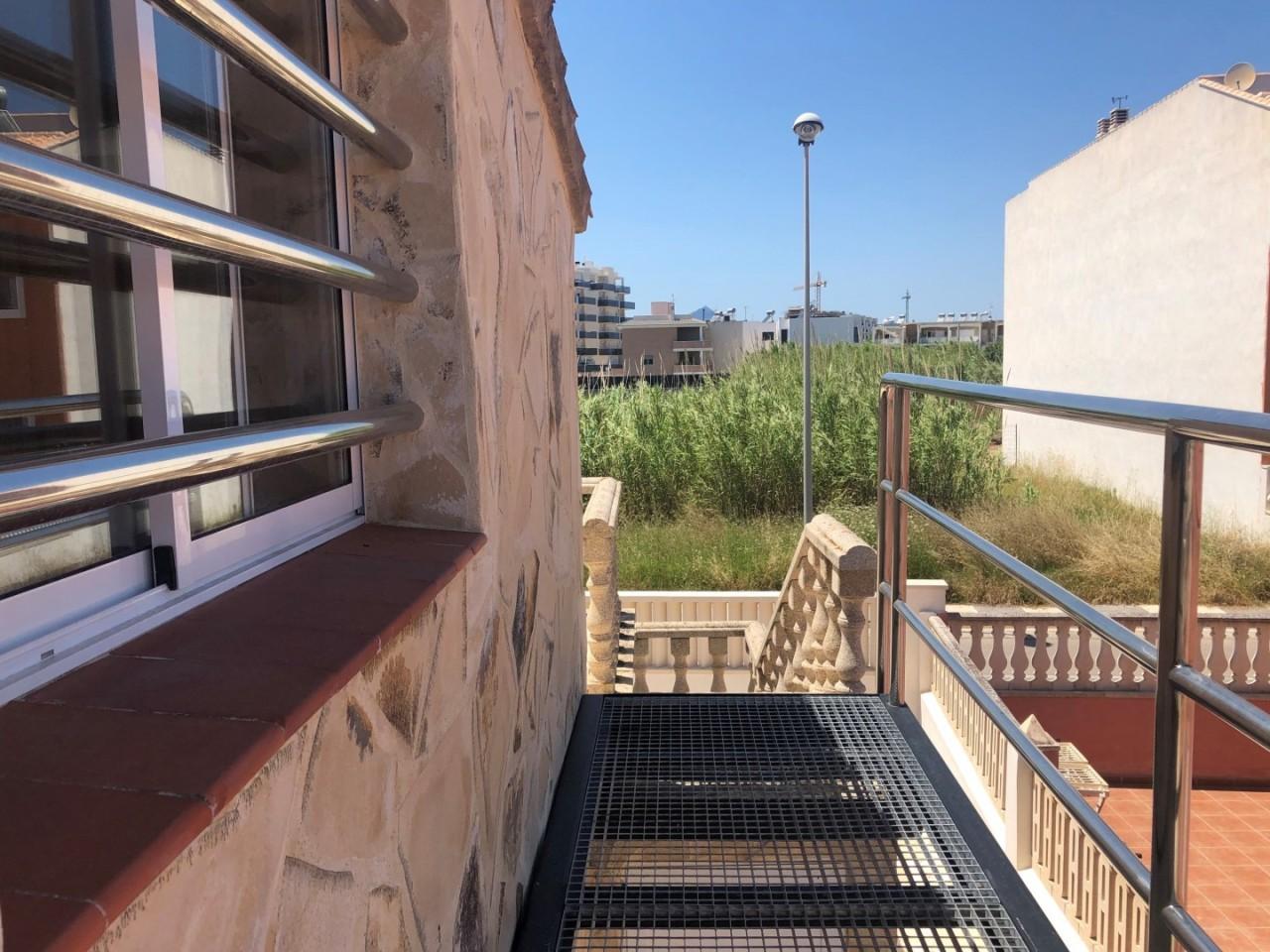Apartment for Rent in Oliva