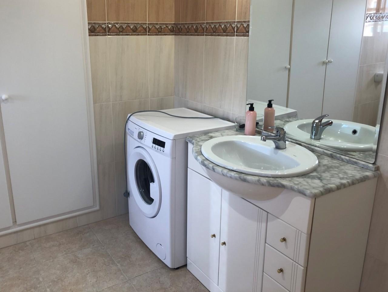 Apartment for Rent in Oliva