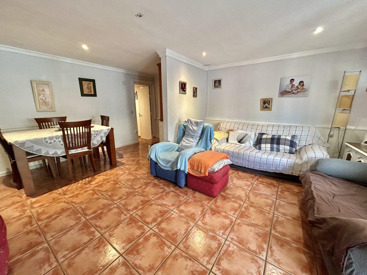 Villa for Sale in Oliva