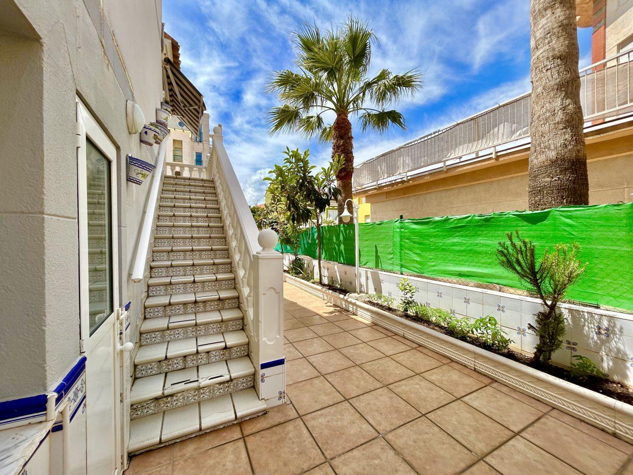 Villa for Sale in Oliva