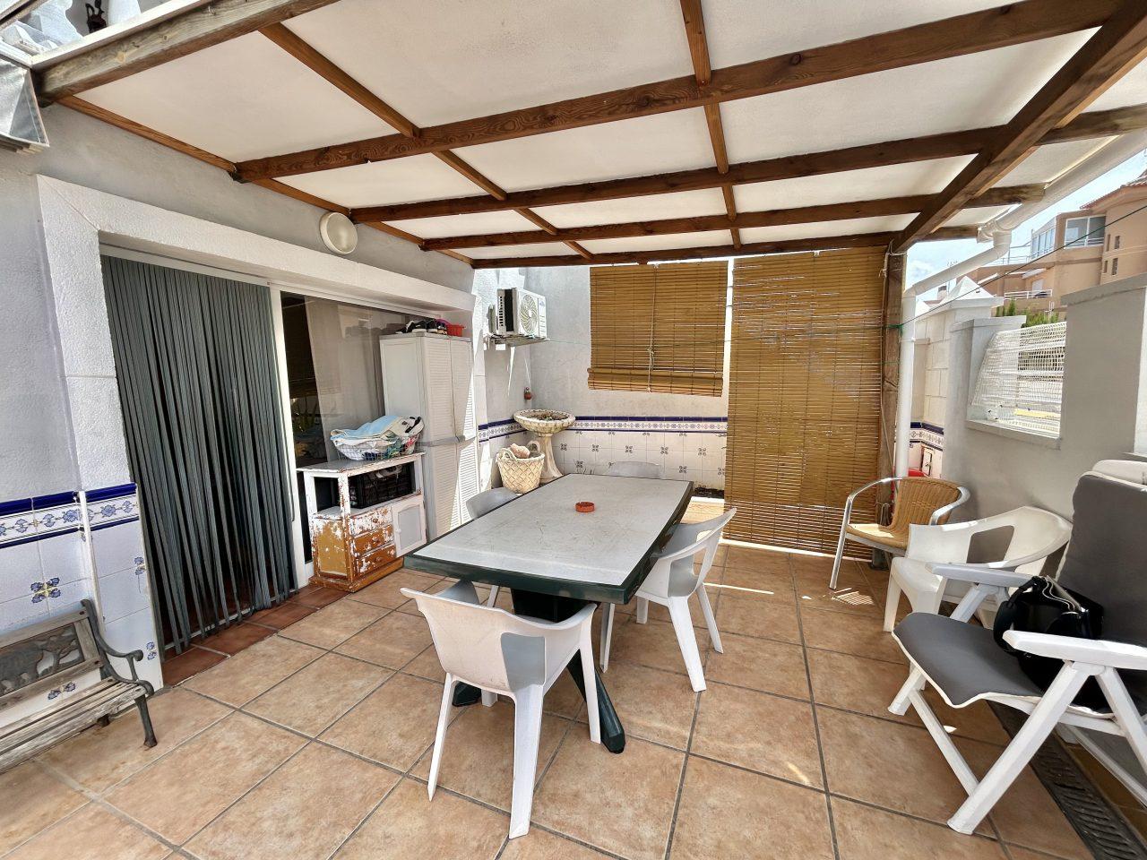Villa for Sale in Oliva