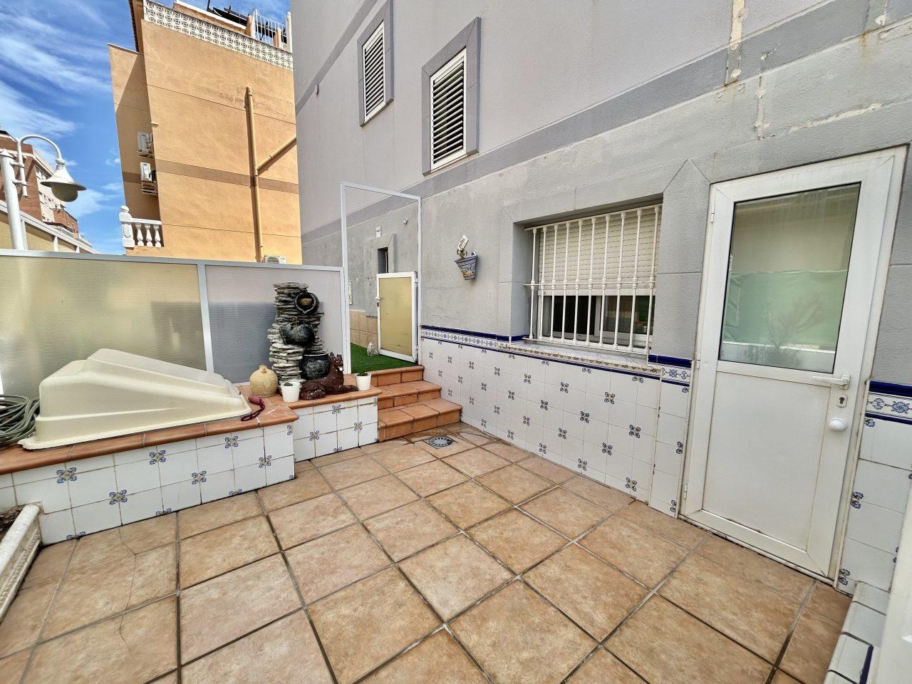 Villa for Sale in Oliva
