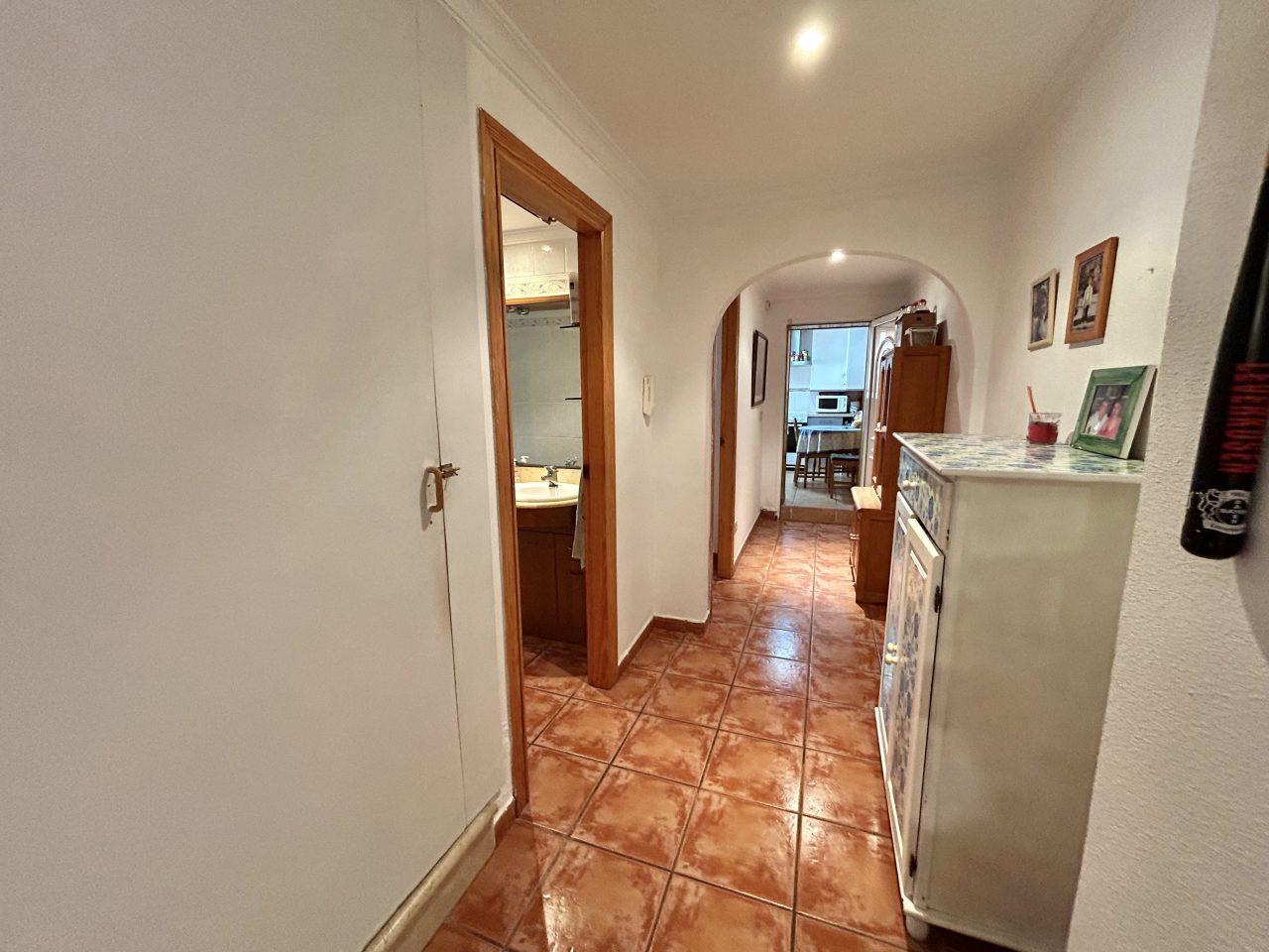 Villa for Sale in Oliva