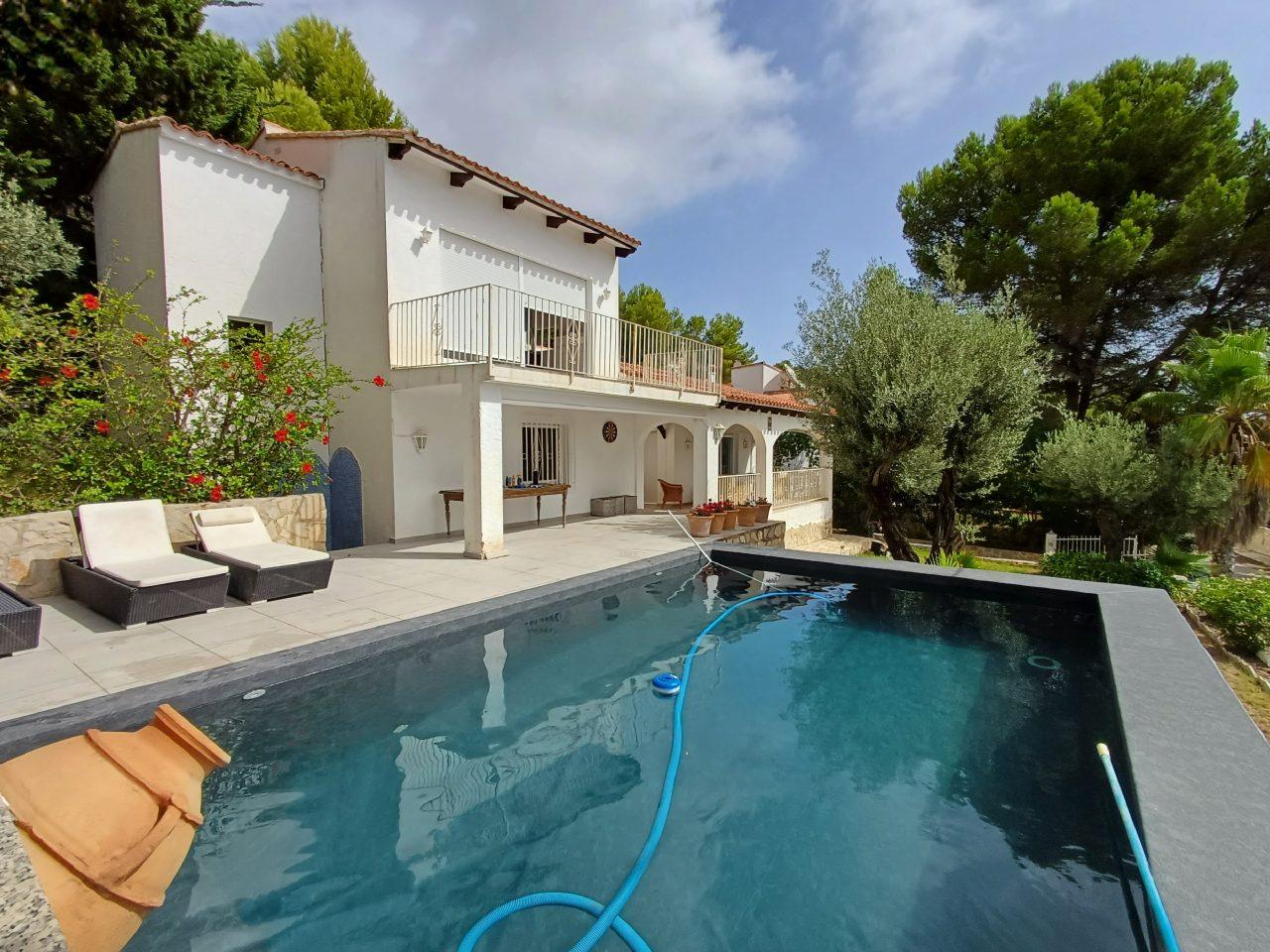 Villa en Alquiler en Oliva