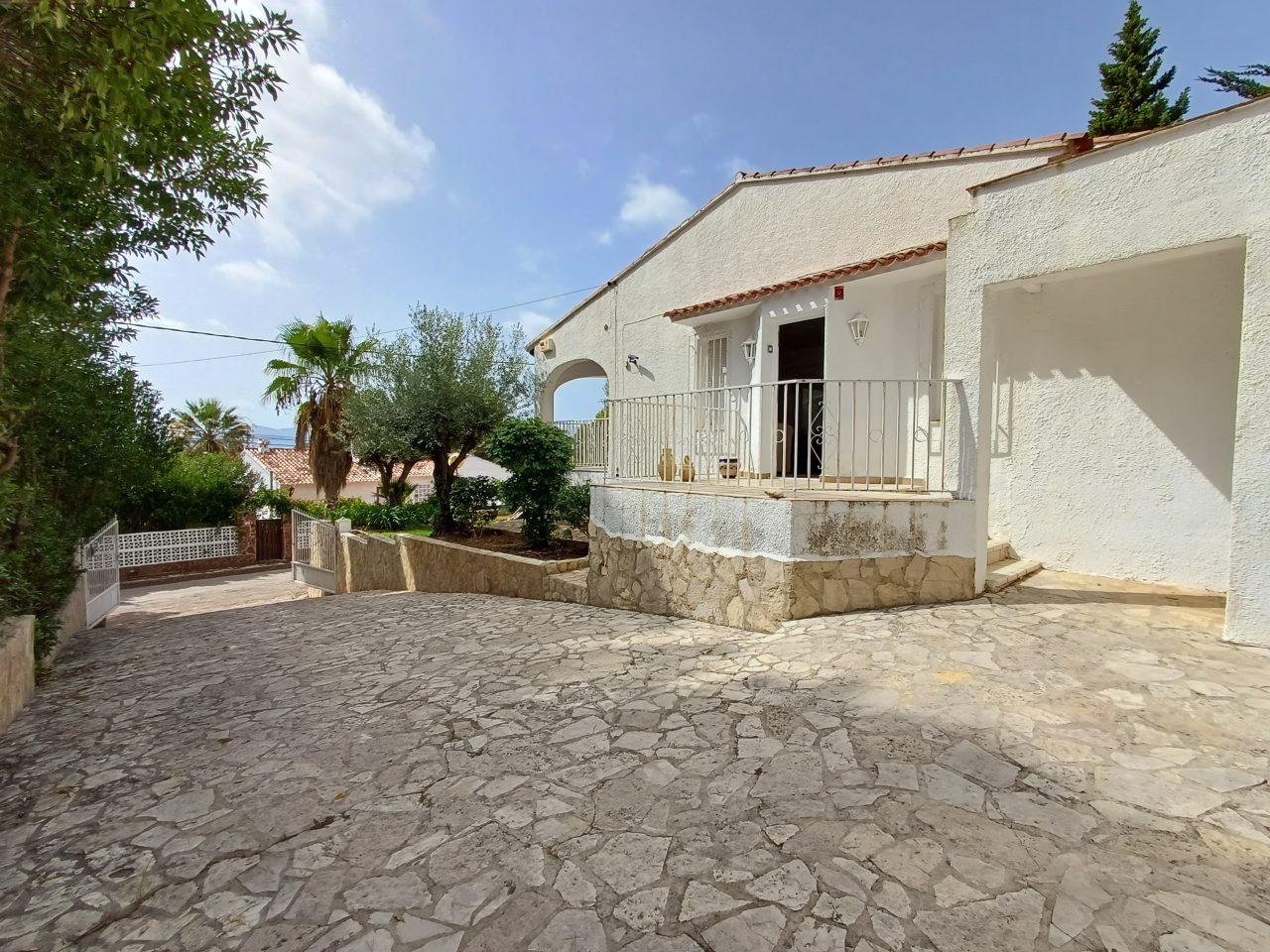 Villa en Alquiler en Oliva