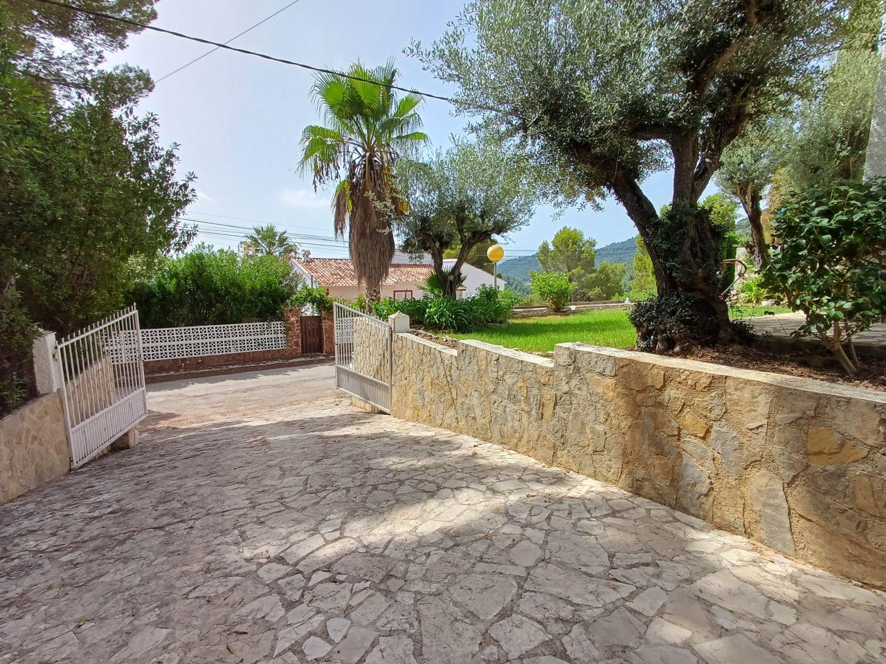 Villa en Alquiler en Oliva