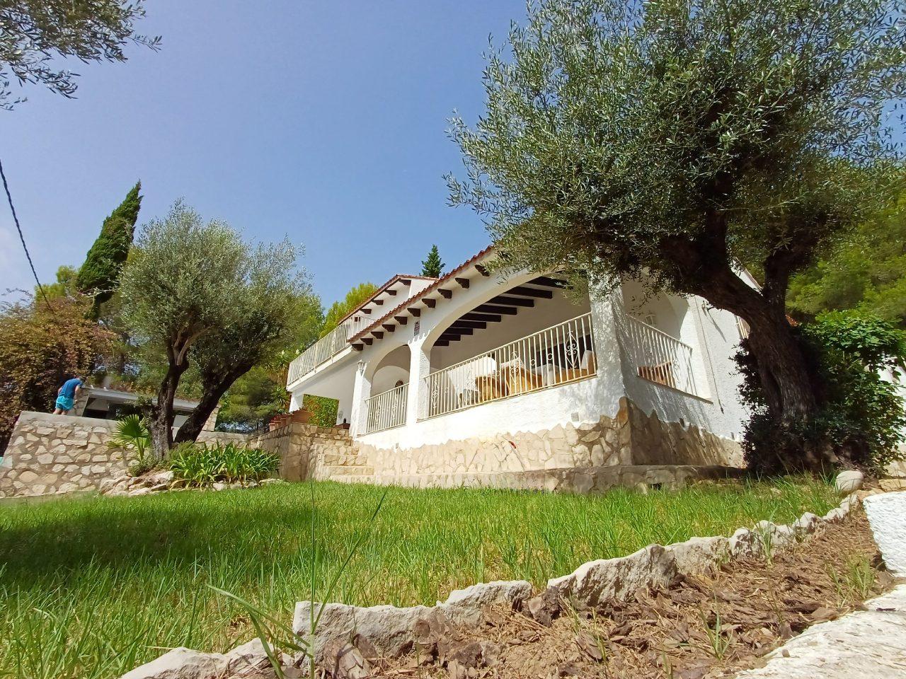 Villa en Alquiler en Oliva