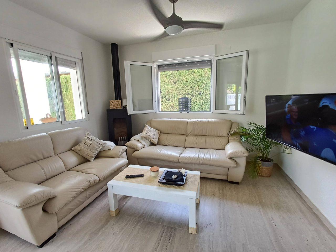 Villa for Rent in Oliva