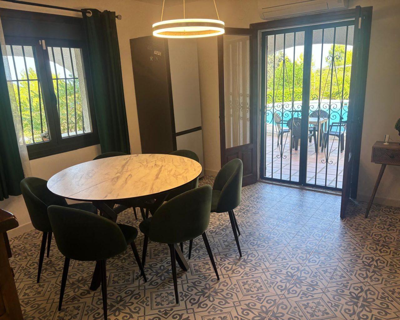 Apartment for Rent in Oliva