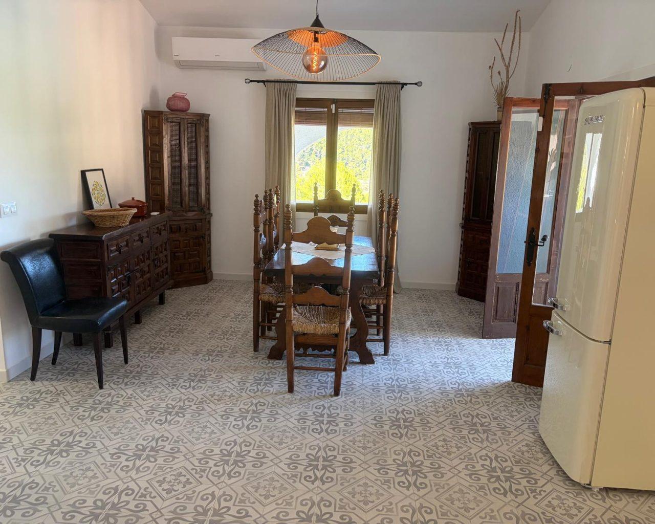 Apartment for Rent in Oliva