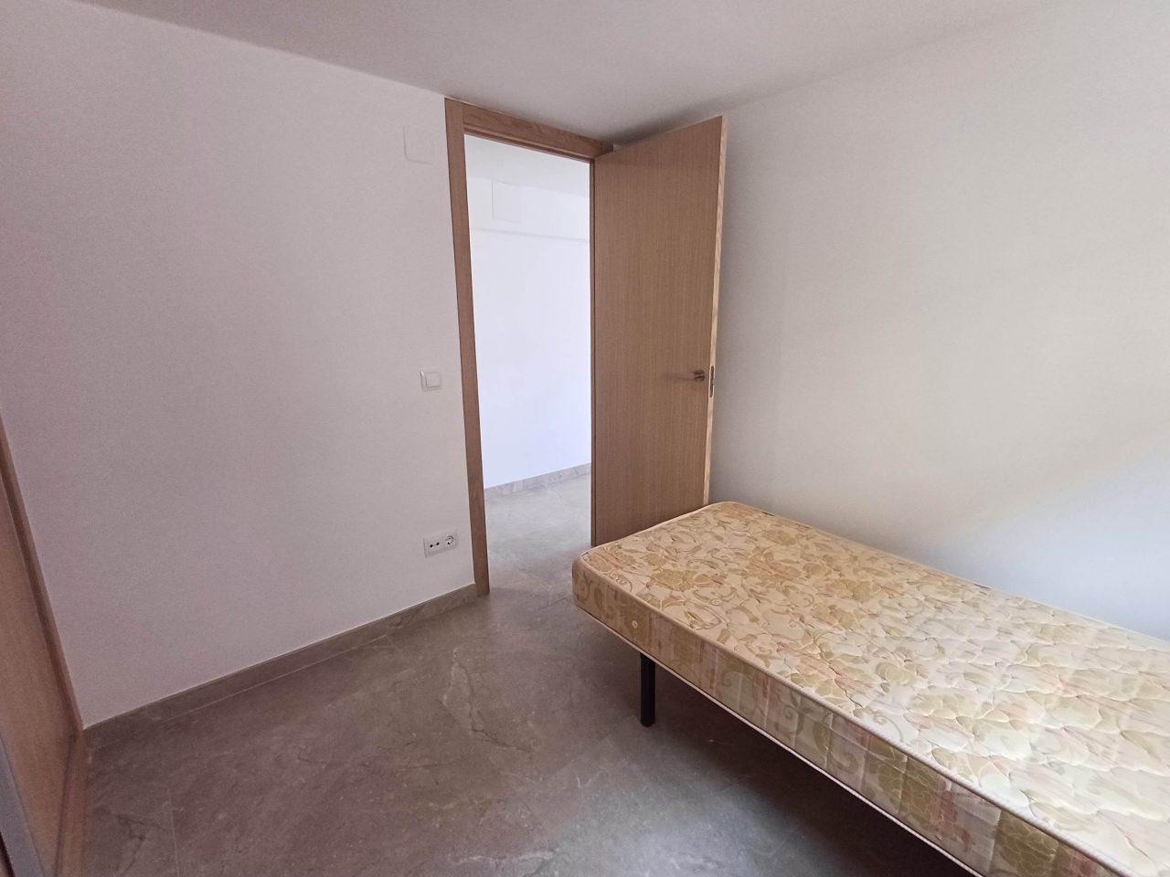 Apartment for Rent in Oliva