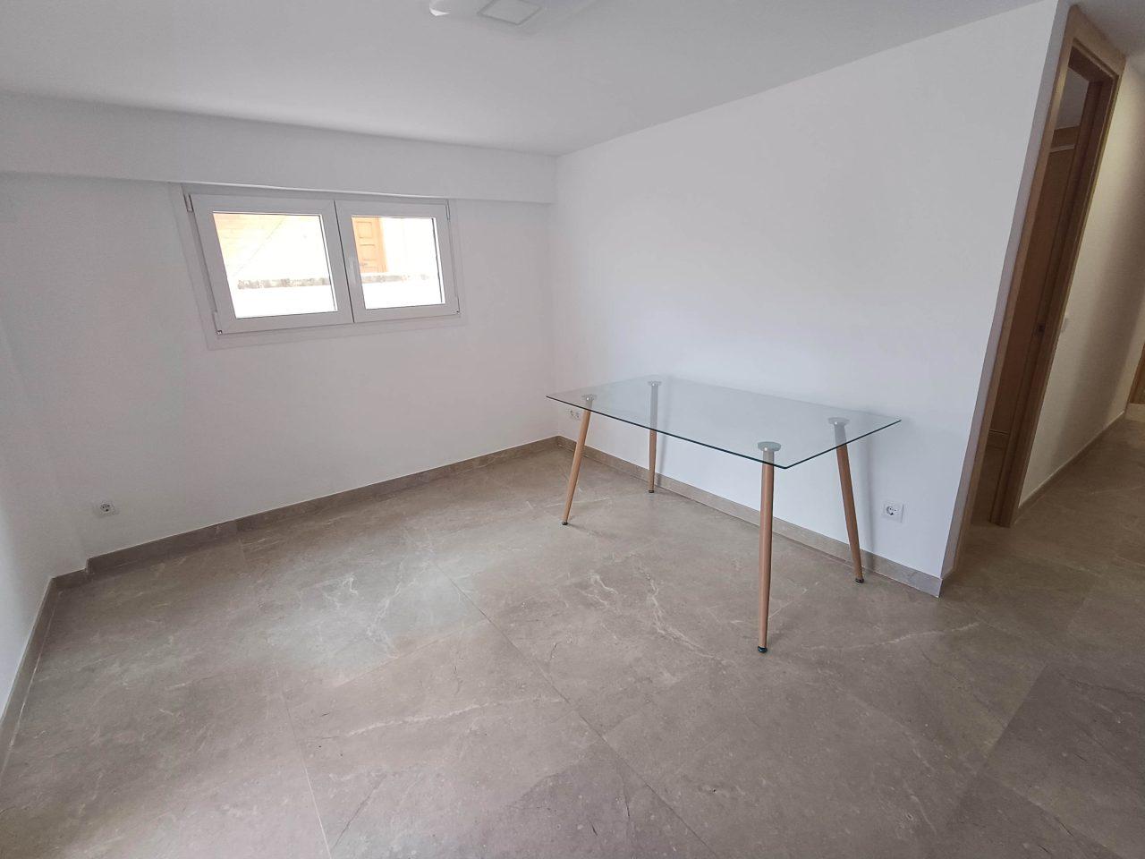 Apartment for Rent in Oliva