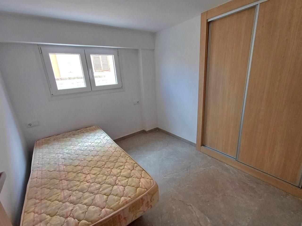 Apartment for Rent in Oliva