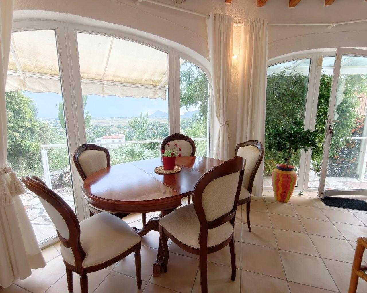 Villa for Rent in Oliva