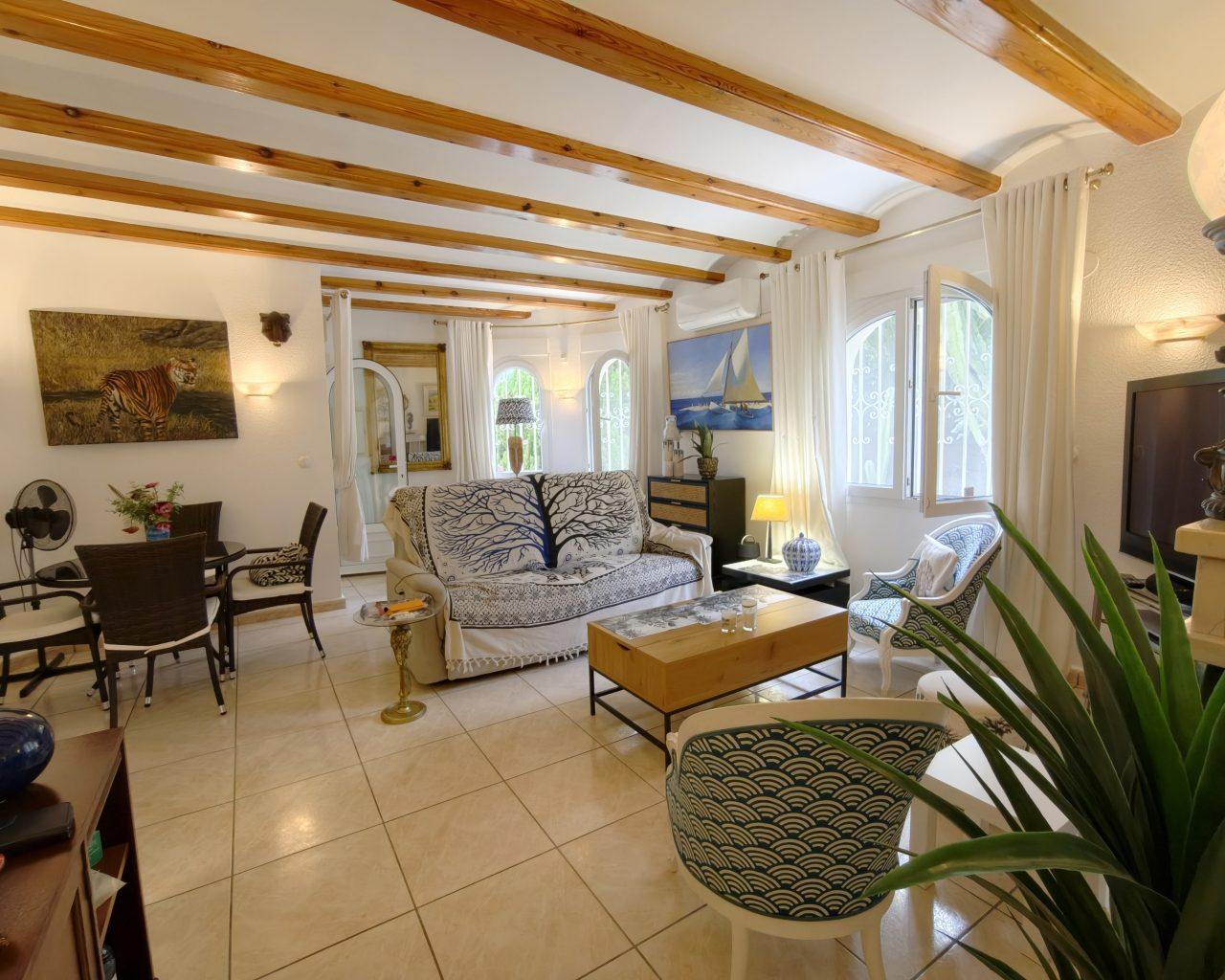 Villa for Rent in Oliva