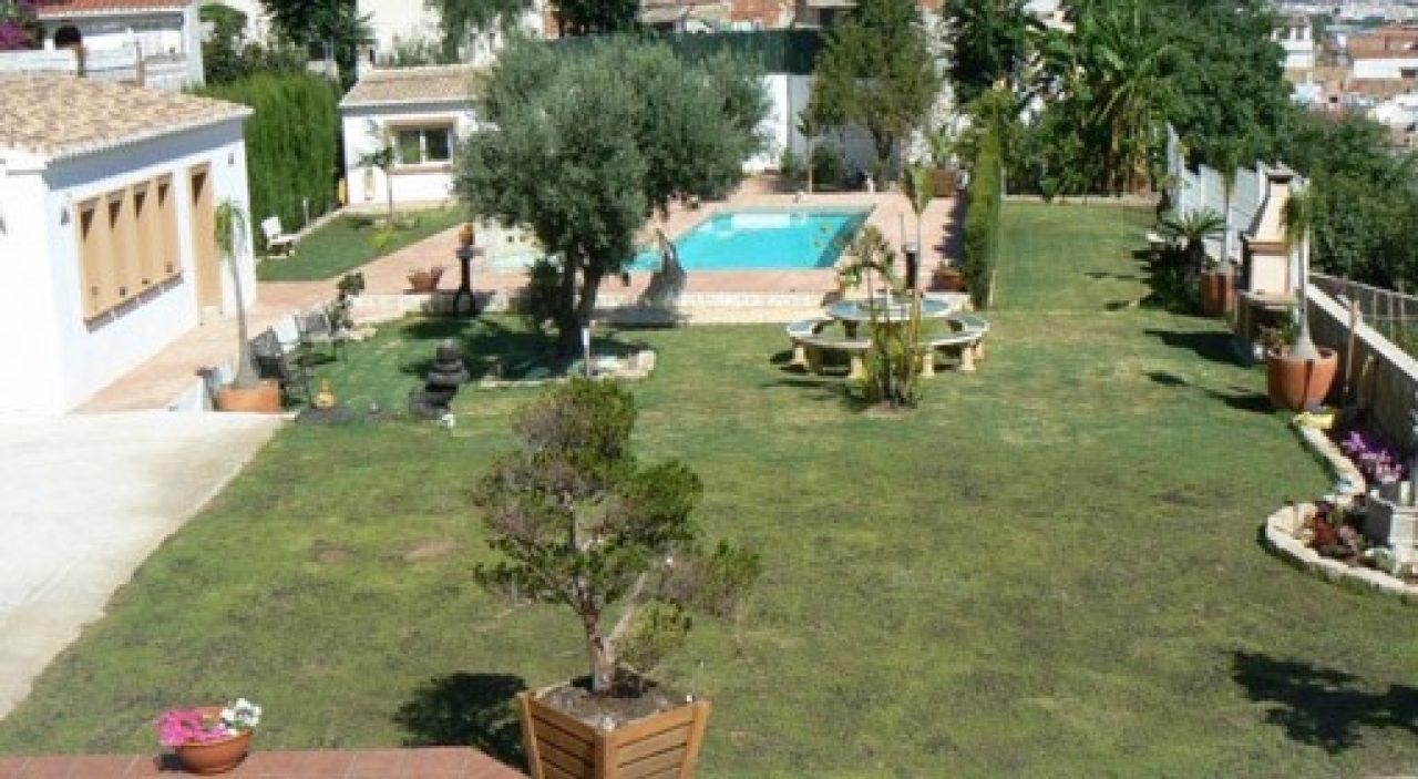 Villa for Sale in Oliva