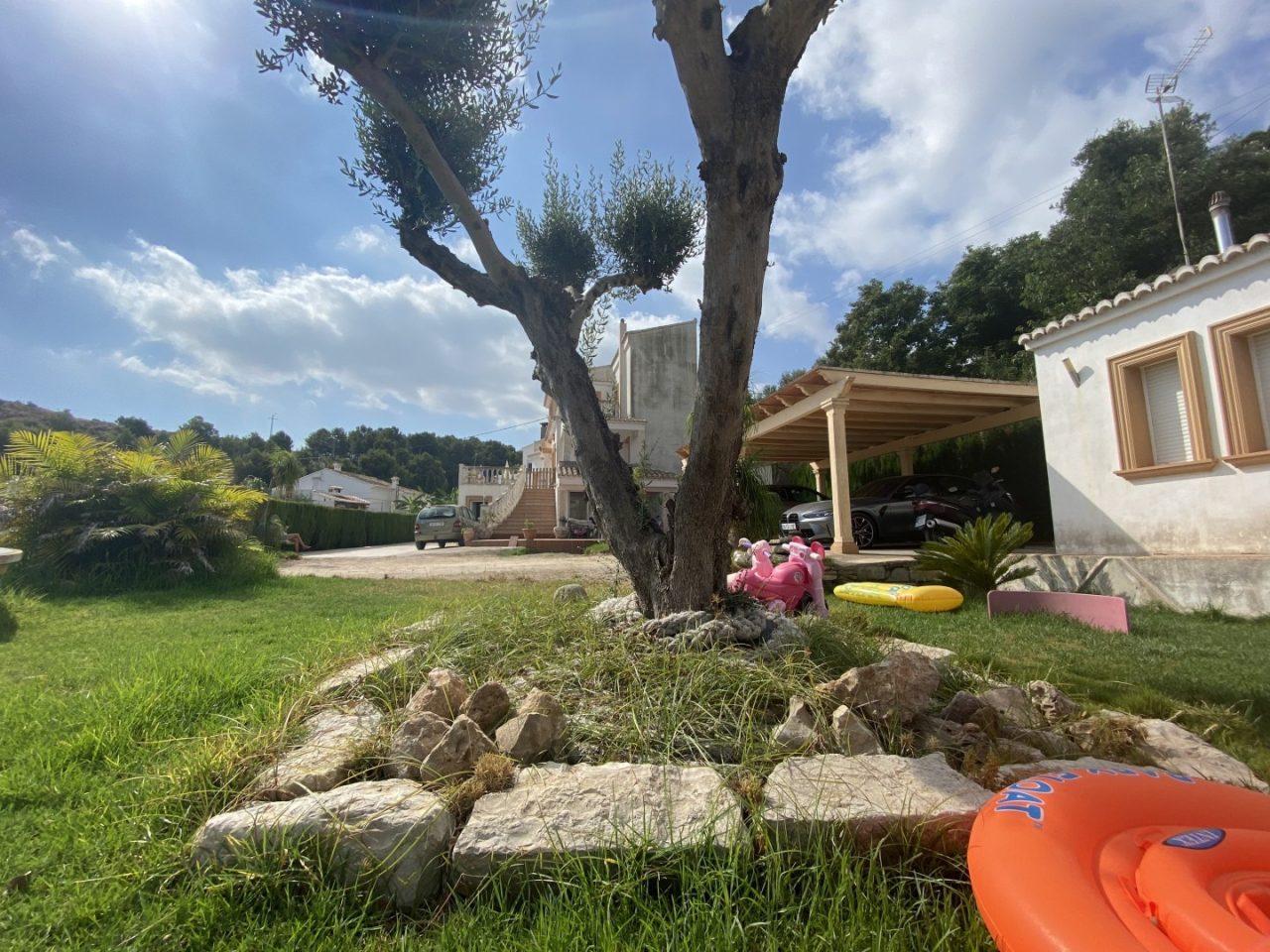 Villa for Sale in Oliva