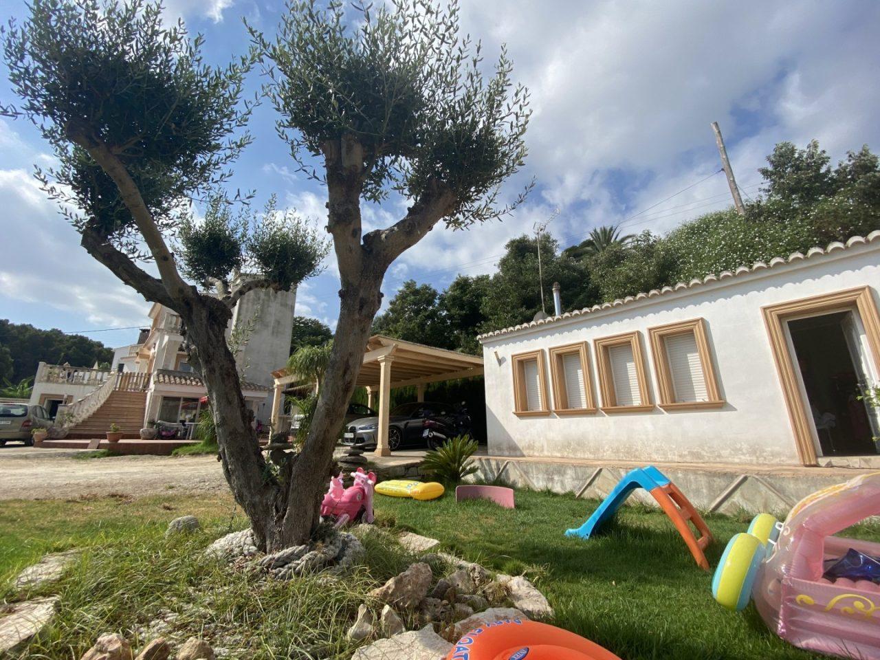 Villa for Sale in Oliva