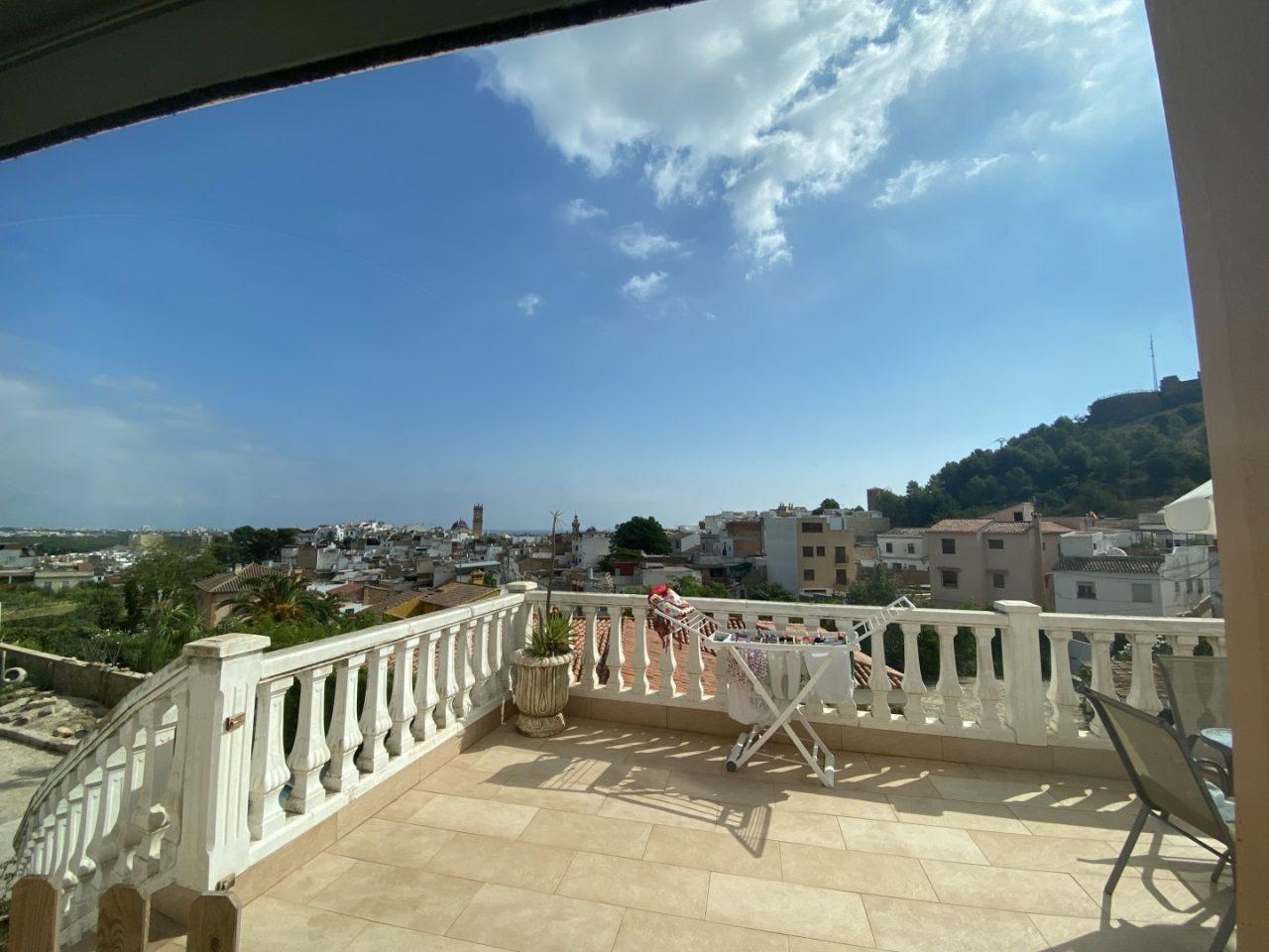 Villa for Sale in Oliva