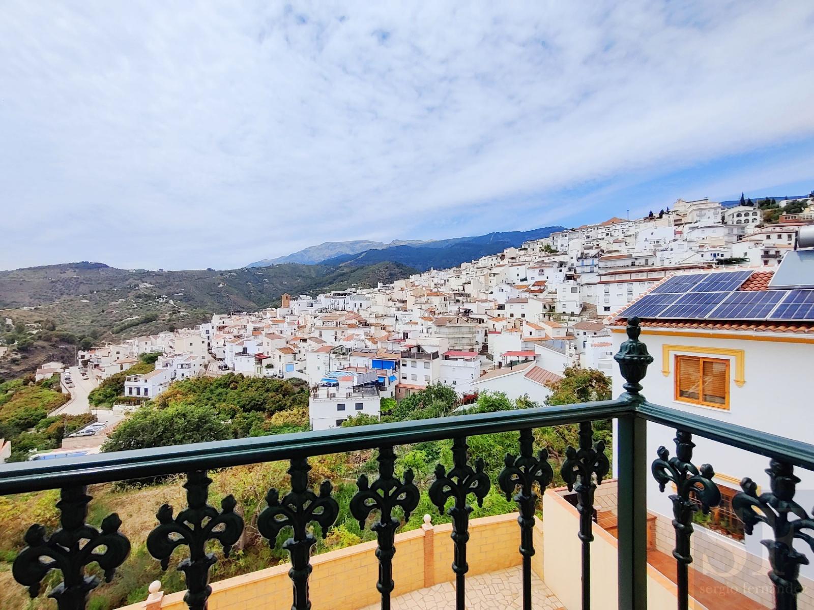 Villa for Sale in Canillas de Albaida