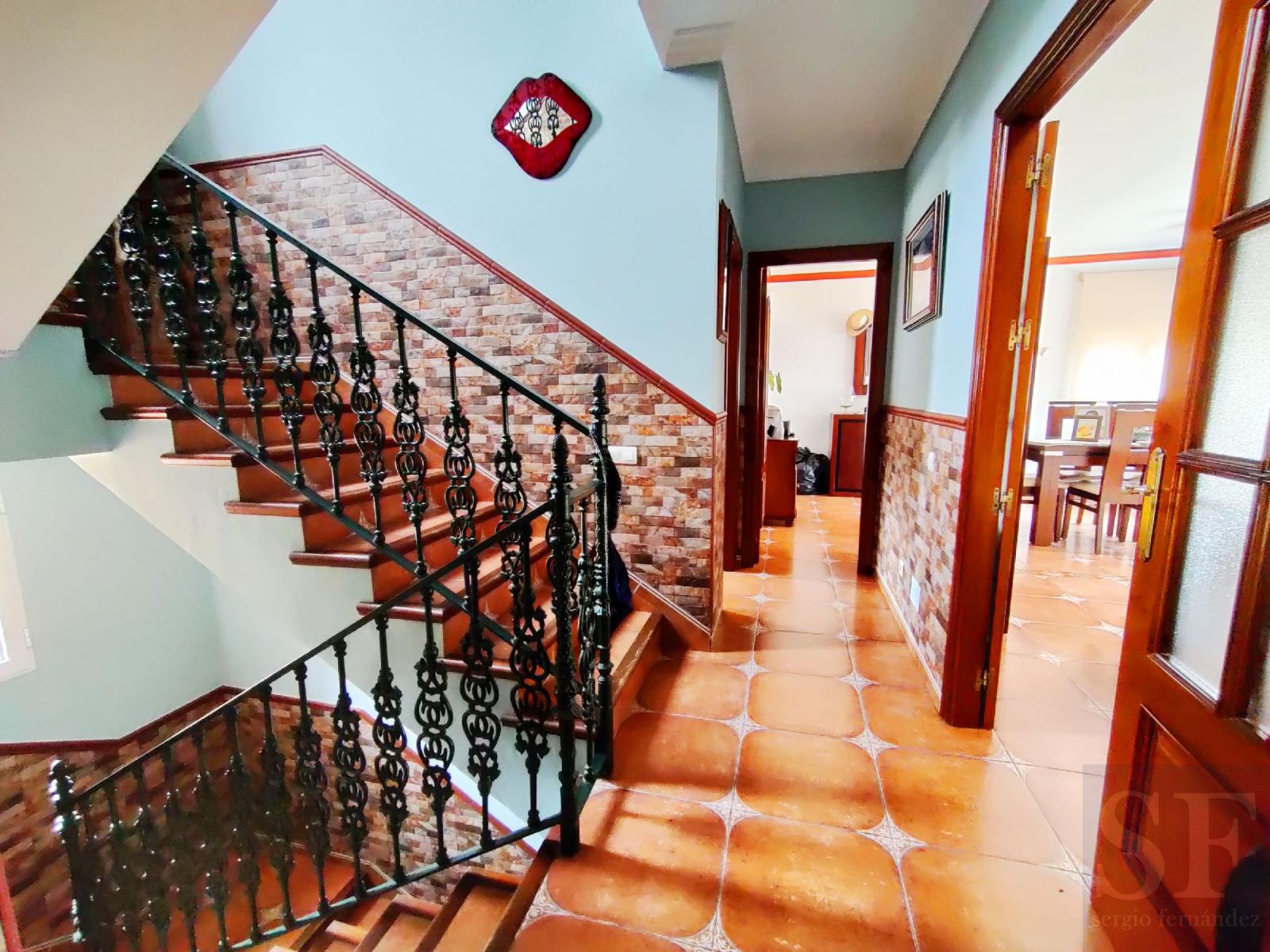 Villa for Sale in Canillas de Albaida