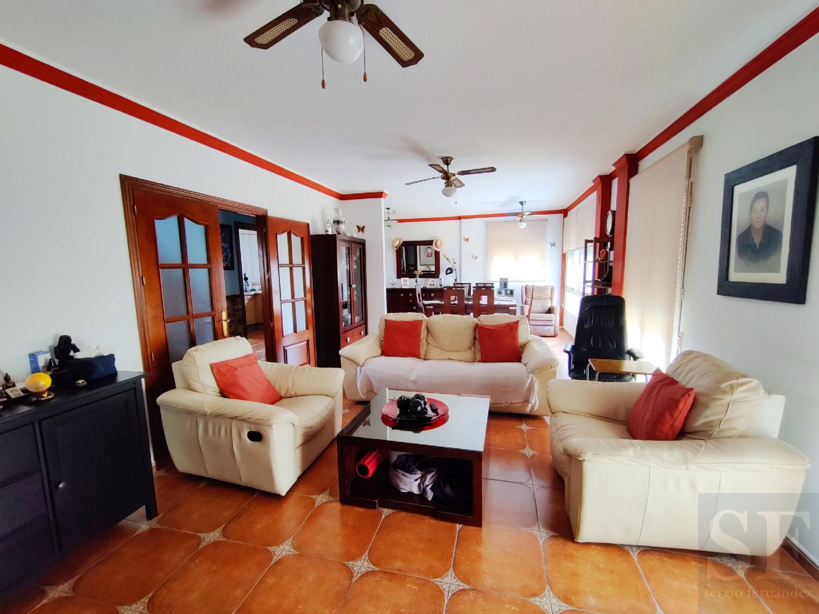Villa for Sale in Canillas de Albaida