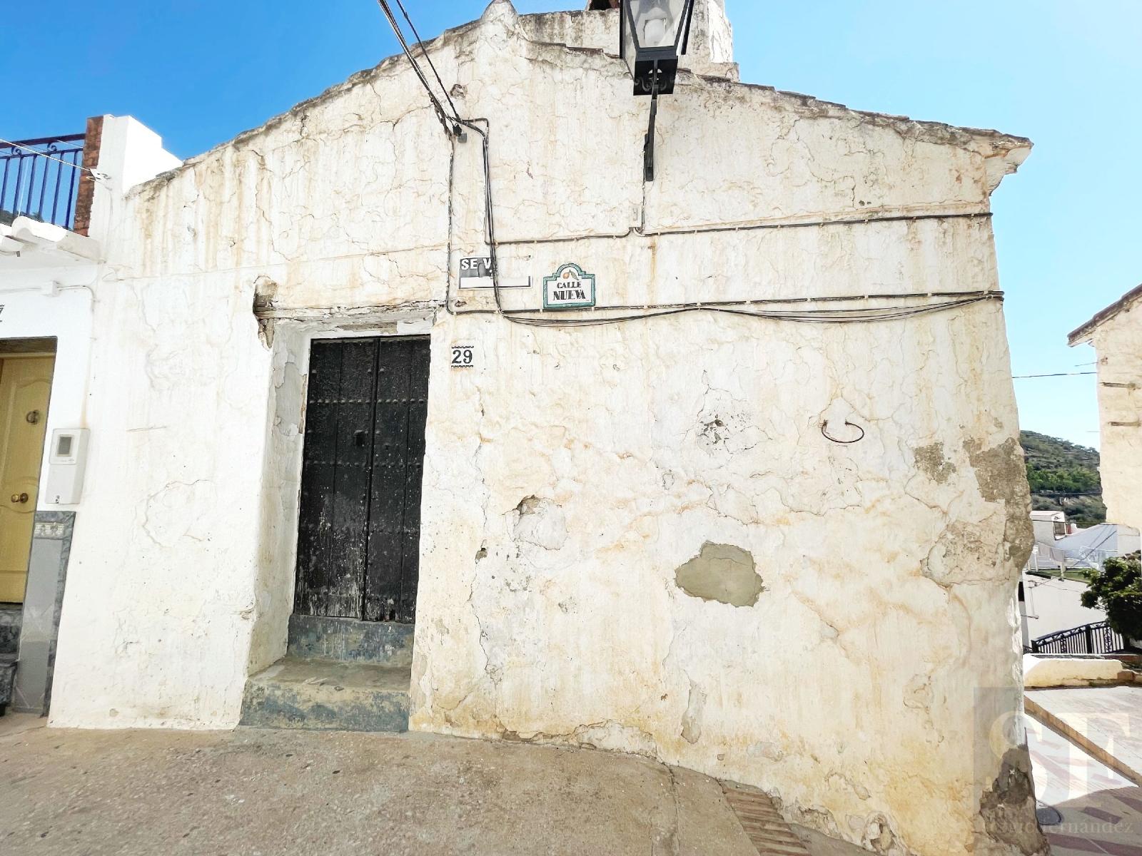 House for Sale in Sayalonga