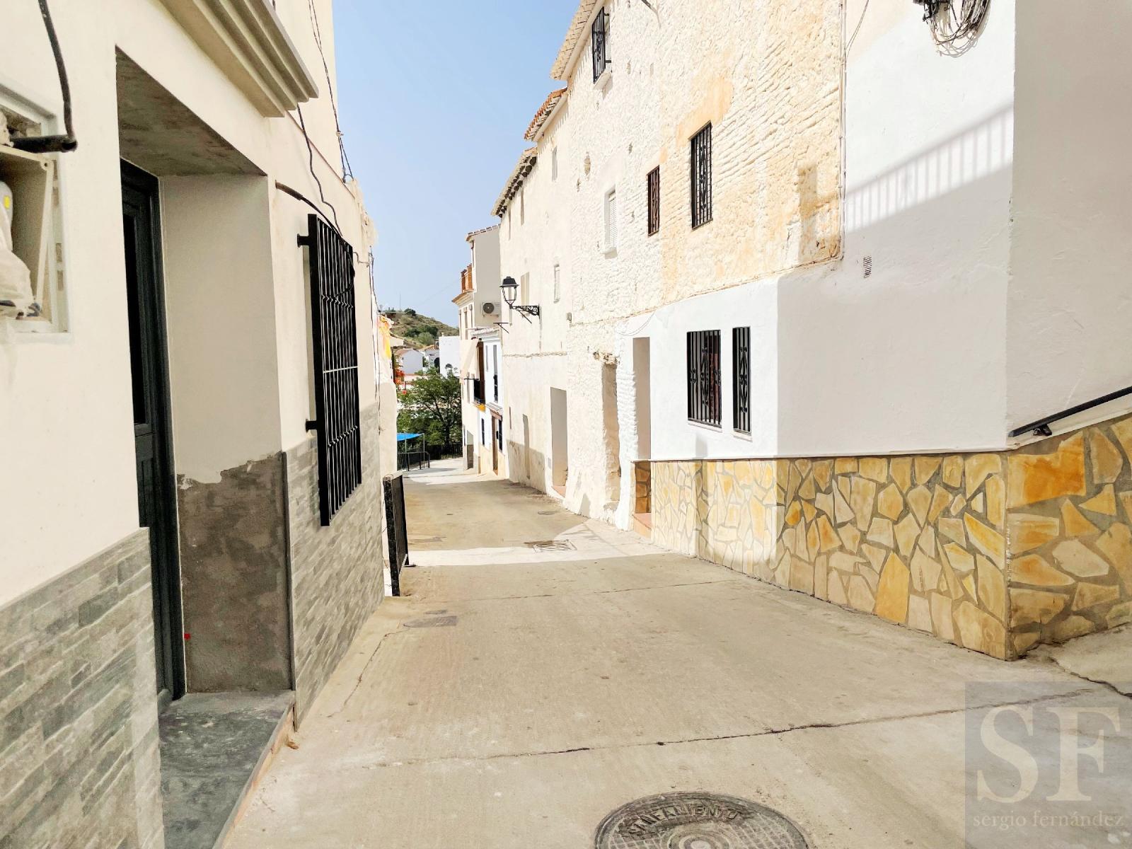 House for Sale in Sedella