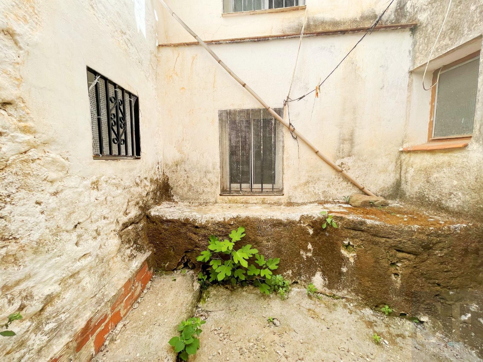 House for Sale in Sedella