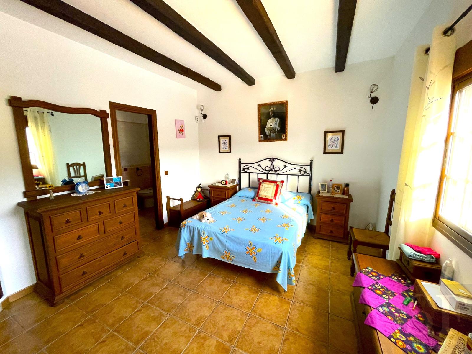 Villa for Sale in Árchez