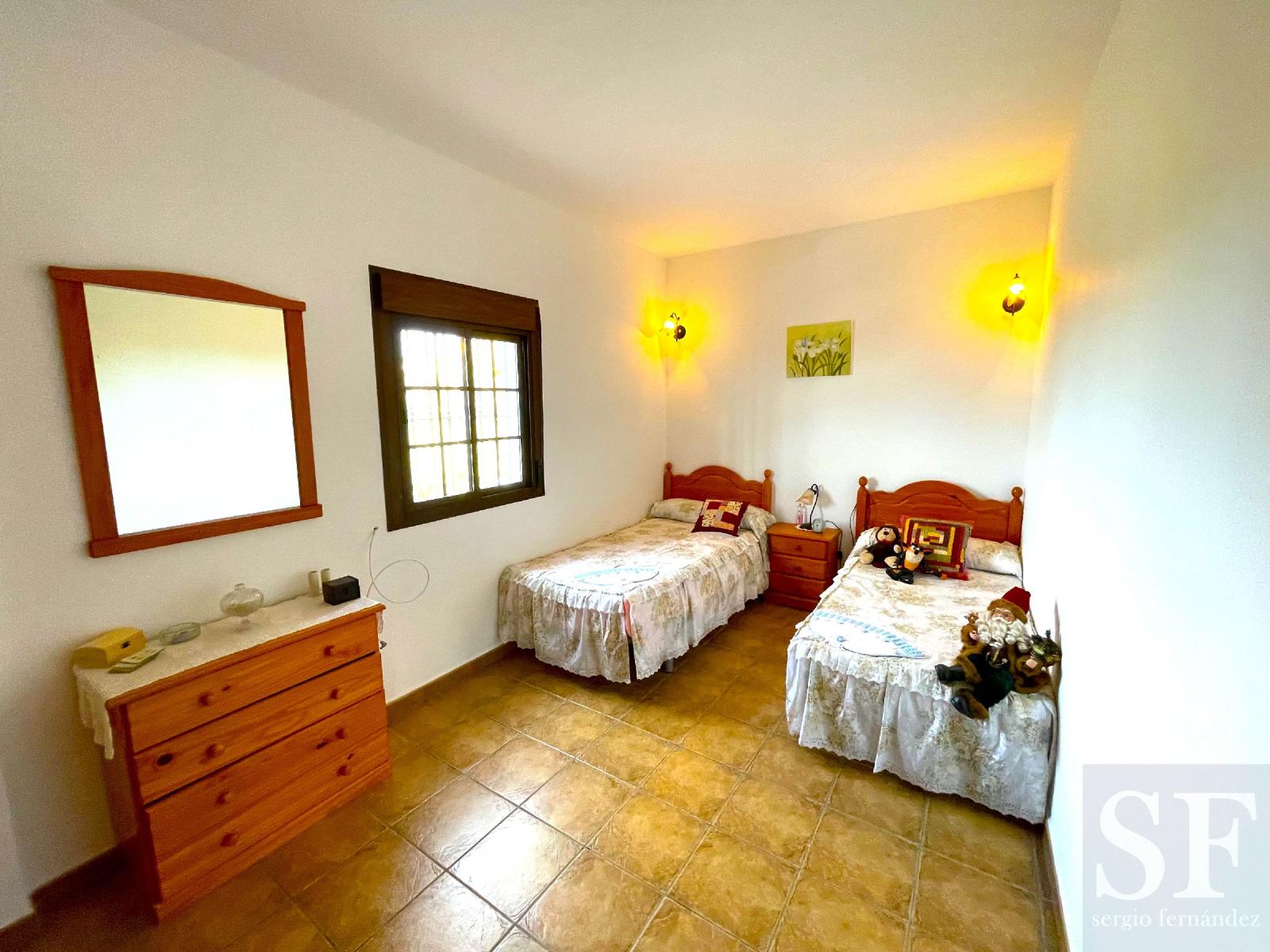 Villa for Sale in Árchez