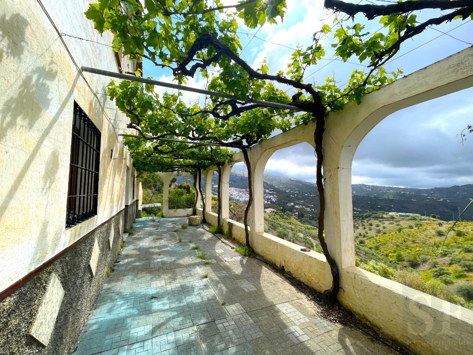 Villa for Sale in Canillas de Albaida