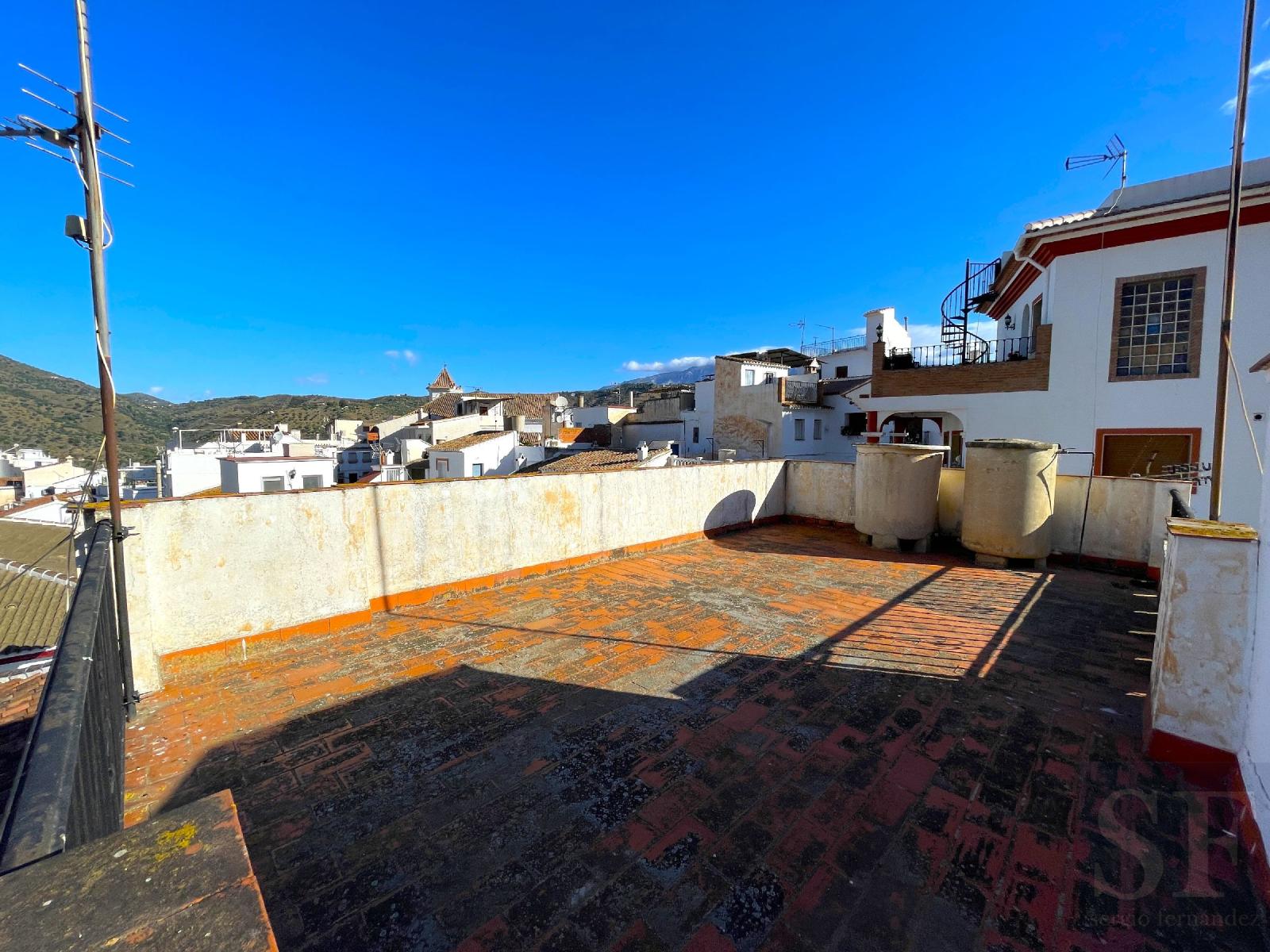 House for Sale in Sayalonga