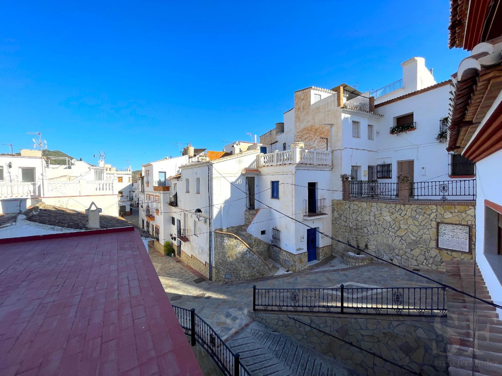 House for Sale in Sayalonga