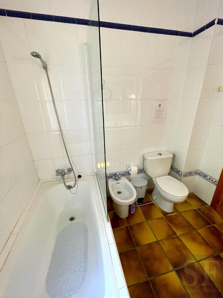 Villa for Sale in Sayalonga